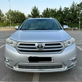 Toyota Highlander 2013