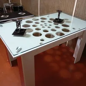 Кухонный стол