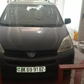 Toyota Sienna 2005