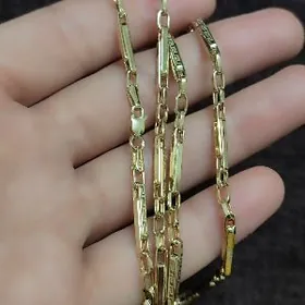 gyzyl sepocka Versace