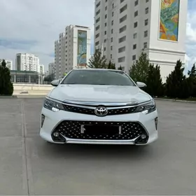 Toyota Camry 2016