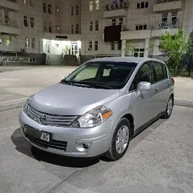 Nissan Versa 2010
