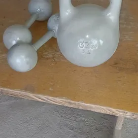 гиря и гантели