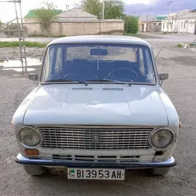 Lada 2104 1983