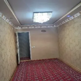 Eyesi  5 Mkr. 2 komnot