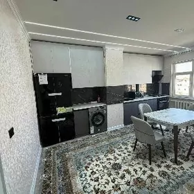 Mir5 4etaž 4kom 110kw