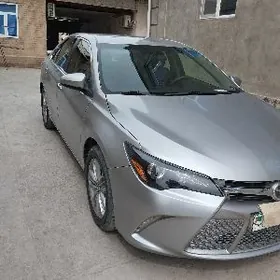 Toyota Camry 2014