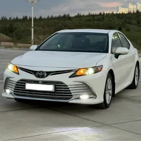 Toyota Camry 2022