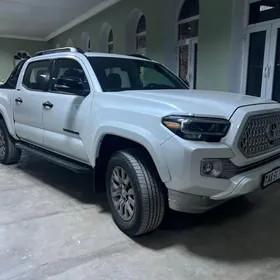 Toyota Hilux 2025