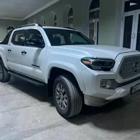 Toyota Tacoma 2021