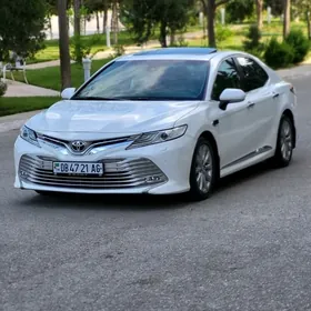 Toyota Camry 2018