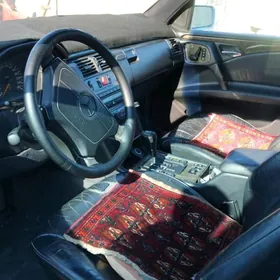 Mercedes-Benz E420 1997