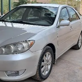 Toyota Camry 2005