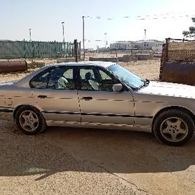 BMW 525 1992