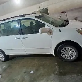 Toyota Sienna 2008