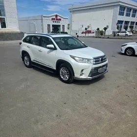Toyota Highlander 2019