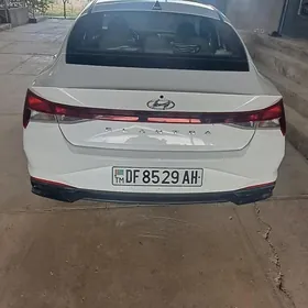 Hyundai Elantra 2021