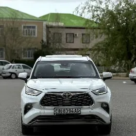 Toyota Highlander 2022