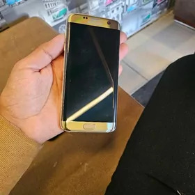 S7 edge Gold