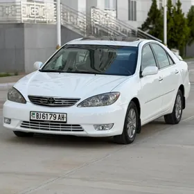 Toyota Camry 2004