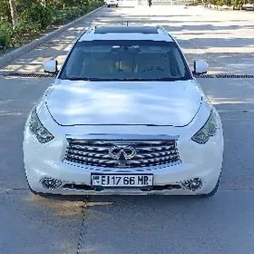 Infiniti FX35 2010