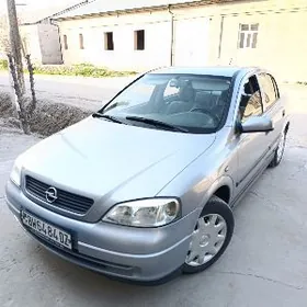 Opel Astra 2000