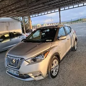 Nissan Kicks 2020