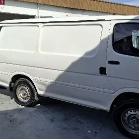 Toyota Hiace 1995