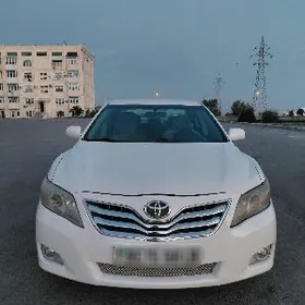 Toyota Camry 2011