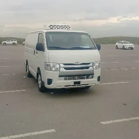 Toyota Hiace 2024