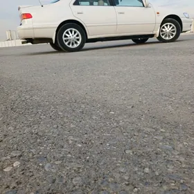 Toyota Camry 2000