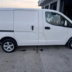 Nissan NV200 2021