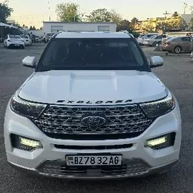 Ford Explorer 2021