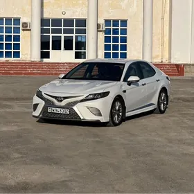 Toyota Camry 2018