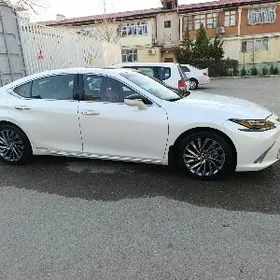 Lexus ES 300h 2020