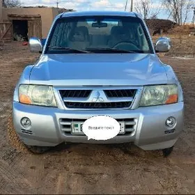 Mitsubishi Pajero 2003