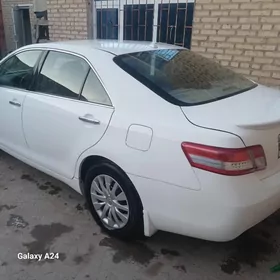 Toyota Camry 2011