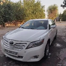 Toyota Camry 2010