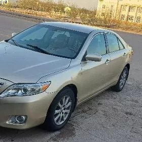 Toyota Camry 2011