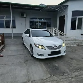 Toyota Camry 2011