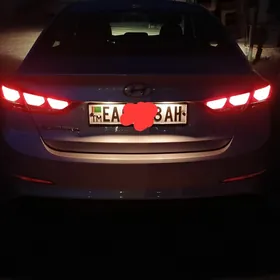 Hyundai Elantra 2018