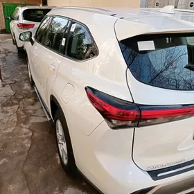 Toyota Highlander 2022