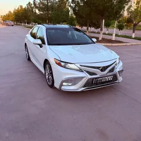 Toyota Camry 2020