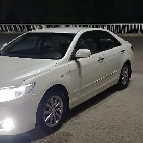 Toyota Camry 2010