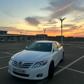 Toyota Camry 2011