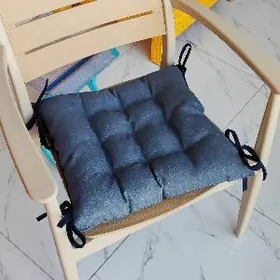 oturguçlar we stul üçin ýassyk