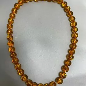 Янтарные бусы