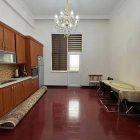 Подвойская Элитка 3 ком 7 этаж