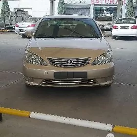 Toyota Camry 2005