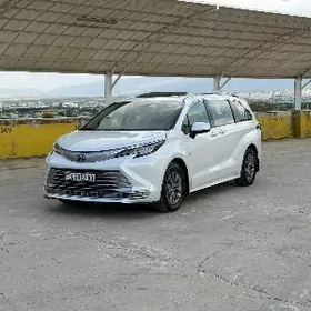 Toyota Sienna 2022